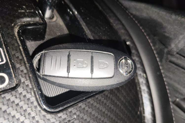 Used Nissan X-Trail 2019 2.0L CVT Smart Connect Comfort Edition 2WD Vehicle Key