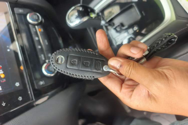 Used Nissan X-Trail 2019 2.0L CVT Comfort Edition 2WD Vehicle Key