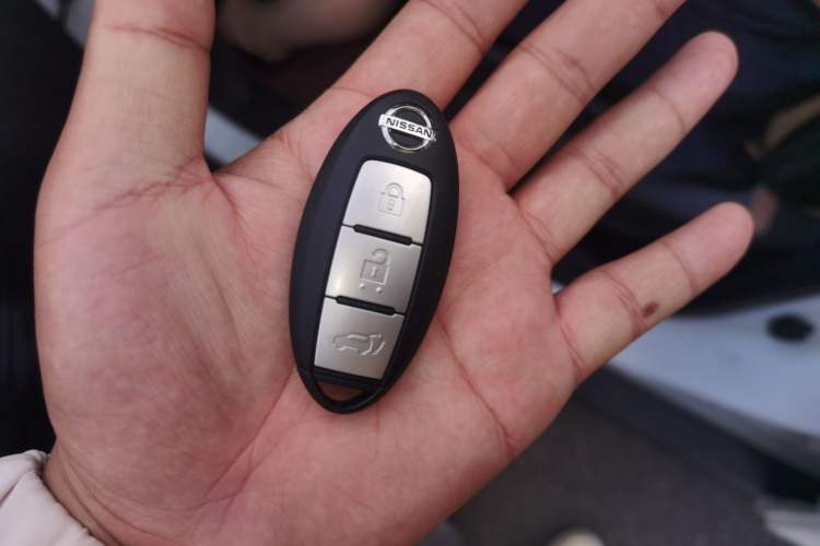 Used Nissan X-Trail 2019 2.5L CVT Smart Connect Luxury Edition 4WD Vehicle Key