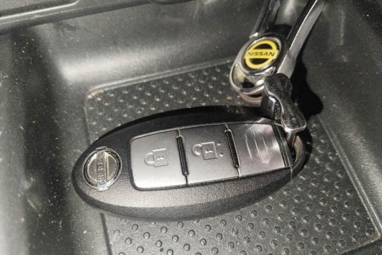 Used Nissan X-Trail 2019 2.0L CVT Smart Connect Comfort Edition 2WD Vehicle Key