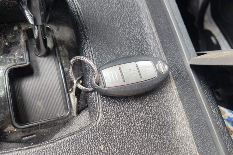 Used Nissan X-Trail 2019 2.0L CVT Smart Connect Comfort Edition 2WD Vehicle Key