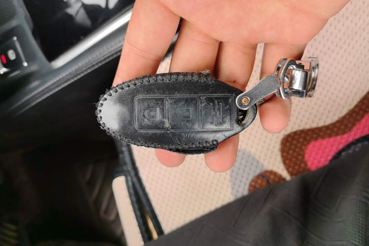 Used Nissan X-Trail 2019 2.0L CVT Comfort Edition 2WD Vehicle Key