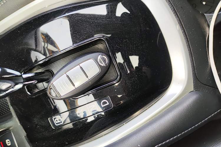 Used Nissan X-Trail 2019 2.0L CVT Smart Connect Comfort Edition 2WD Vehicle Key