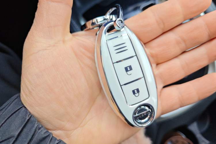 Used Nissan X-Trail 2019 2.0L CVT Smart Connect Comfort Edition 2WD Vehicle Key