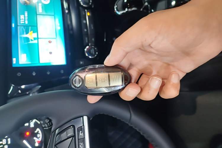 Used Nissan X-Trail 2019 2.0L CVT Smart Connect Comfort Edition 2WD Vehicle Key