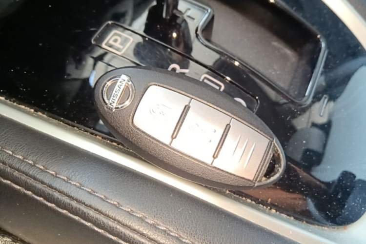 Used Nissan X-Trail 2019 2.0L CVT Smart Connect Comfort Edition 2WD Vehicle Key