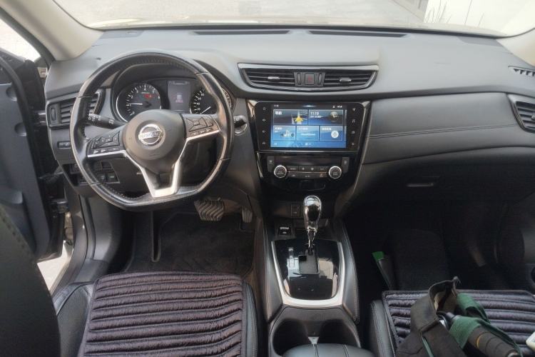 Used Nissan X-Trail 2019 2.0L CVT Smart Connect Comfort Edition 2WD Center Console