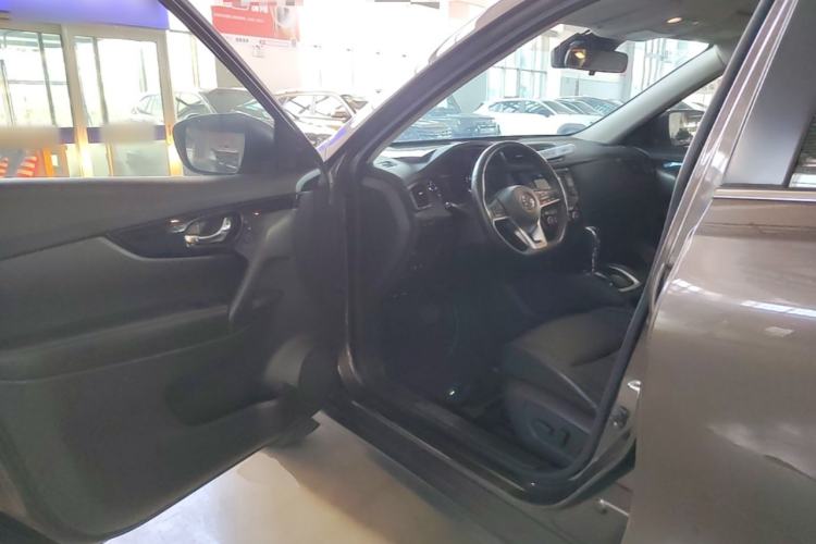 Used Nissan X-Trail 2019 2.0L CVT Comfort Edition 2WD Driver Seat