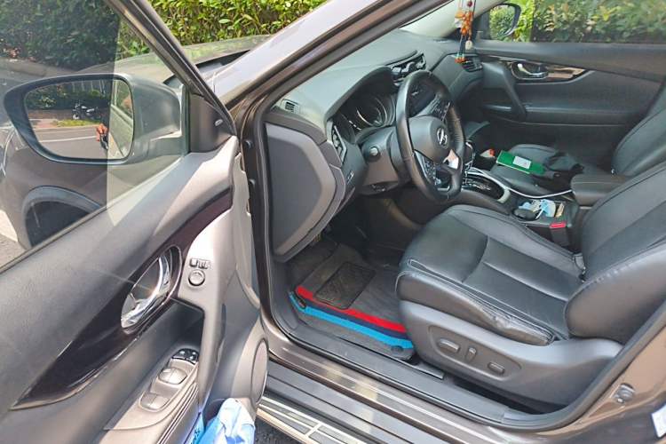 Used Nissan X-Trail 2019 2.0L CVT Smart Connect Comfort Edition 2WD Driver Seat