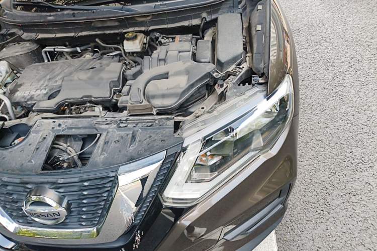 Used Nissan X-Trail 2019 2.0L CVT Smart Connect Comfort Edition 2WD Engine Bay Left