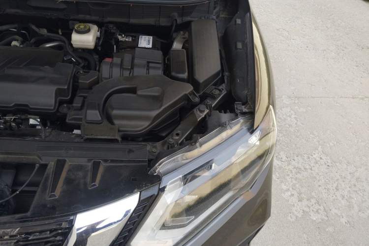 Used Nissan X-Trail 2019 2.0L CVT Smart Connect Comfort Edition 2WD Engine Bay Left