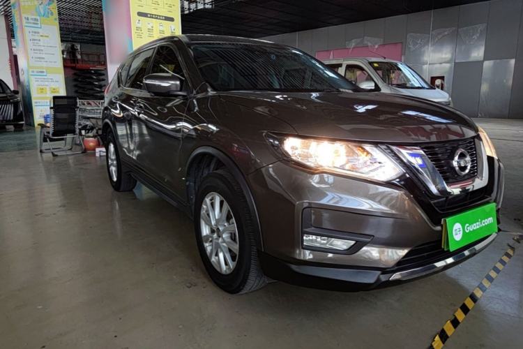 Used Nissan X-Trail 2019 2.0L CVT Comfort Edition 2WD Front Right 45 Deg