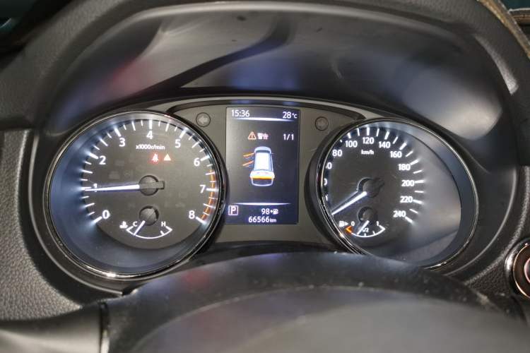 Used Nissan X-Trail 2019 2.5L CVT Smart Connect Luxury Edition 4WD Instrument Cluster