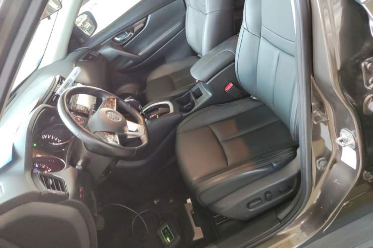 Used Nissan X-Trail 2019 2.0L CVT Comfort Edition 2WD Left Front Seat