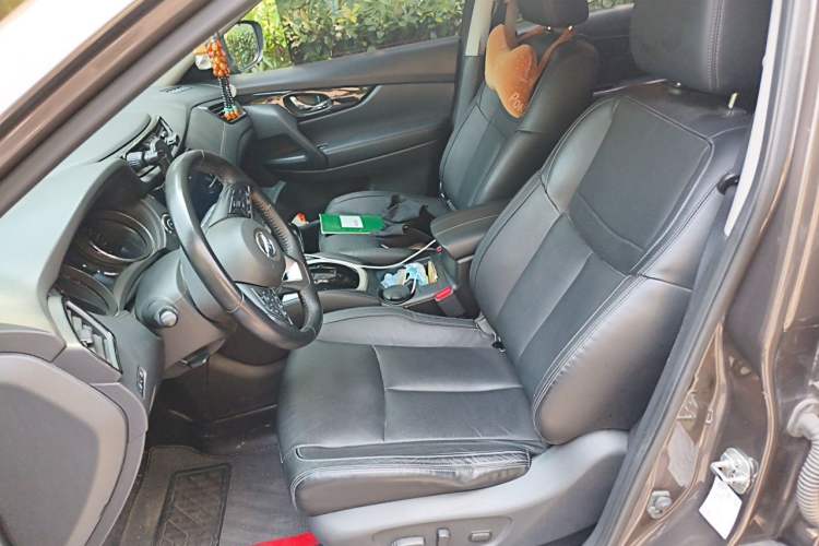 Used Nissan X-Trail 2019 2.0L CVT Smart Connect Comfort Edition 2WD Left Front Seat