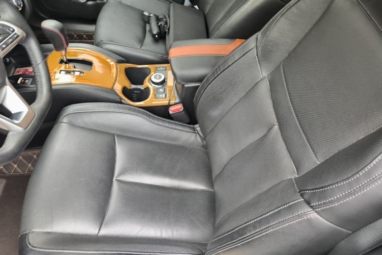 Used Nissan X-Trail 2019 2.5L CVT Smart Connect Luxury Edition 4WD Left Front Seat