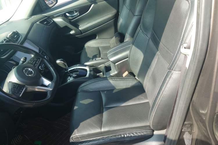 Used Nissan X-Trail 2019 2.0L CVT Smart Connect Comfort Edition 2WD Left Front Seat