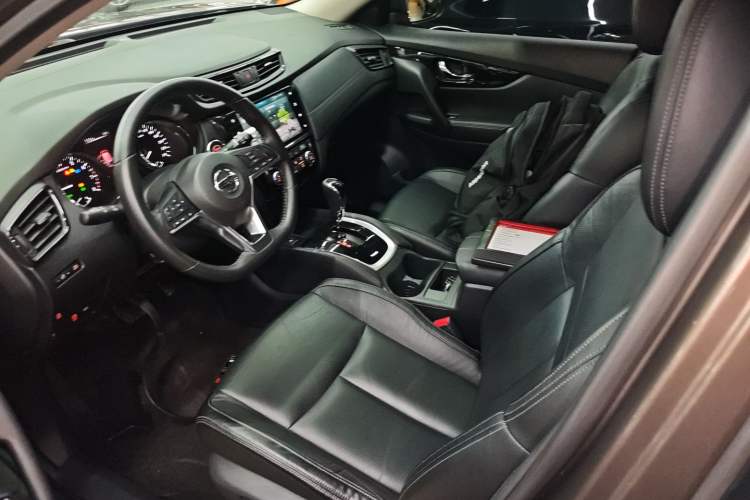 Used Nissan X-Trail 2019 2.0L CVT Smart Connect Comfort Edition 2WD Left Front Seat
