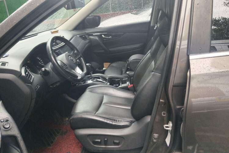 Used Nissan X-Trail 2019 2.0L CVT Smart Connect Comfort Edition 2WD Left Front Seat
