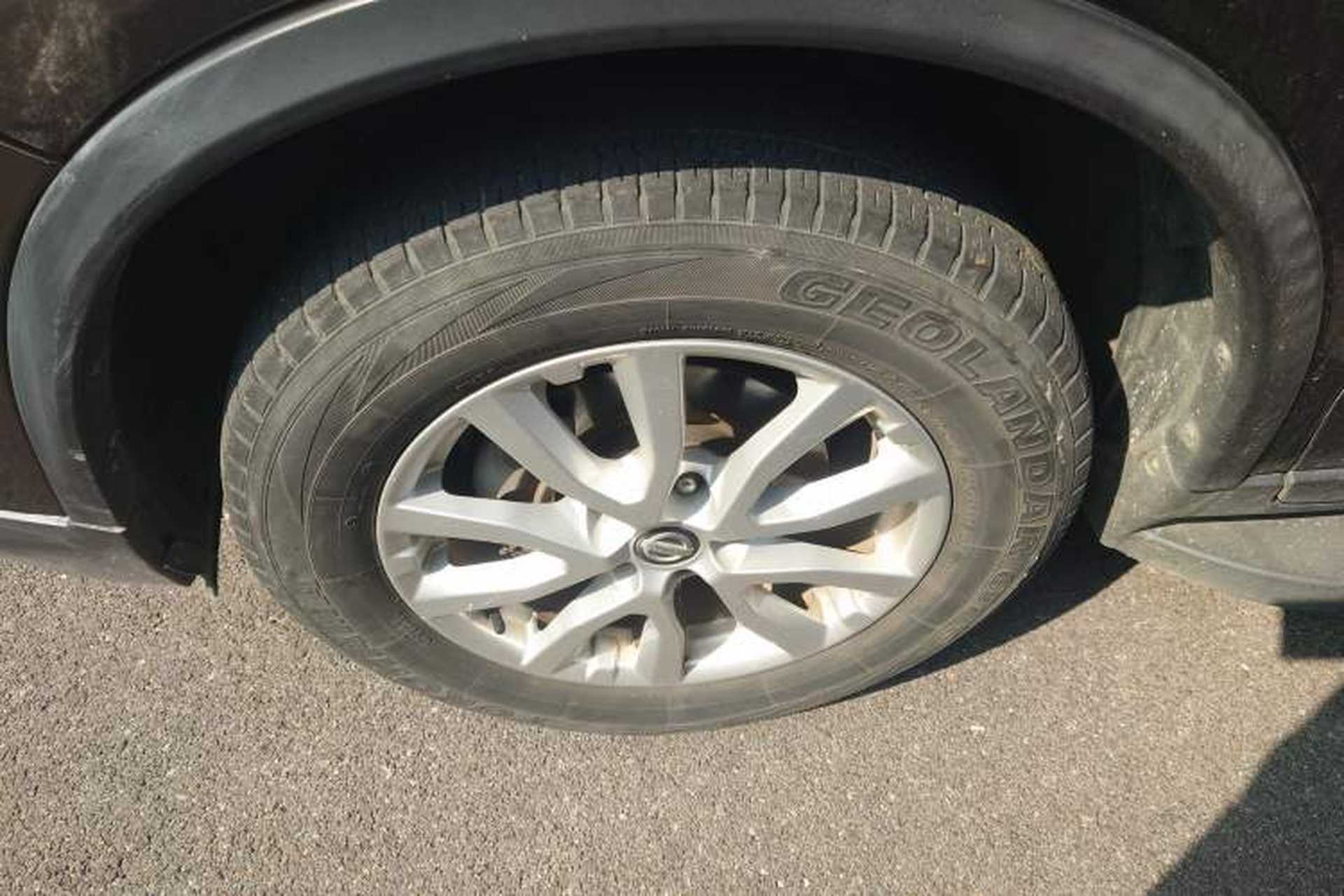 Used Nissan X-Trail 2019 2.0L CVT Smart Connect Comfort Edition 2WD Left Front Wheel Hub