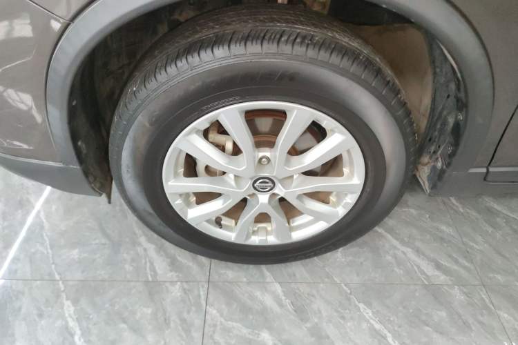 Used Nissan X-Trail 2019 2.0L CVT Smart Connect Comfort Edition 2WD Left Front Wheel Hub