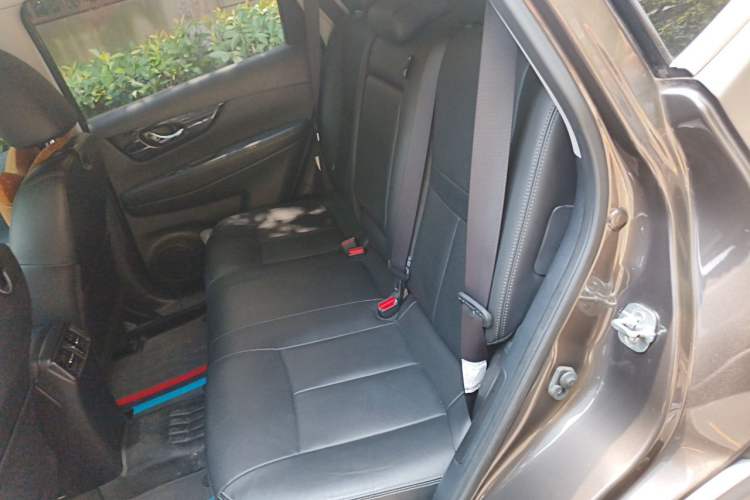 Used Nissan X-Trail 2019 2.0L CVT Smart Connect Comfort Edition 2WD Left Rear Seat