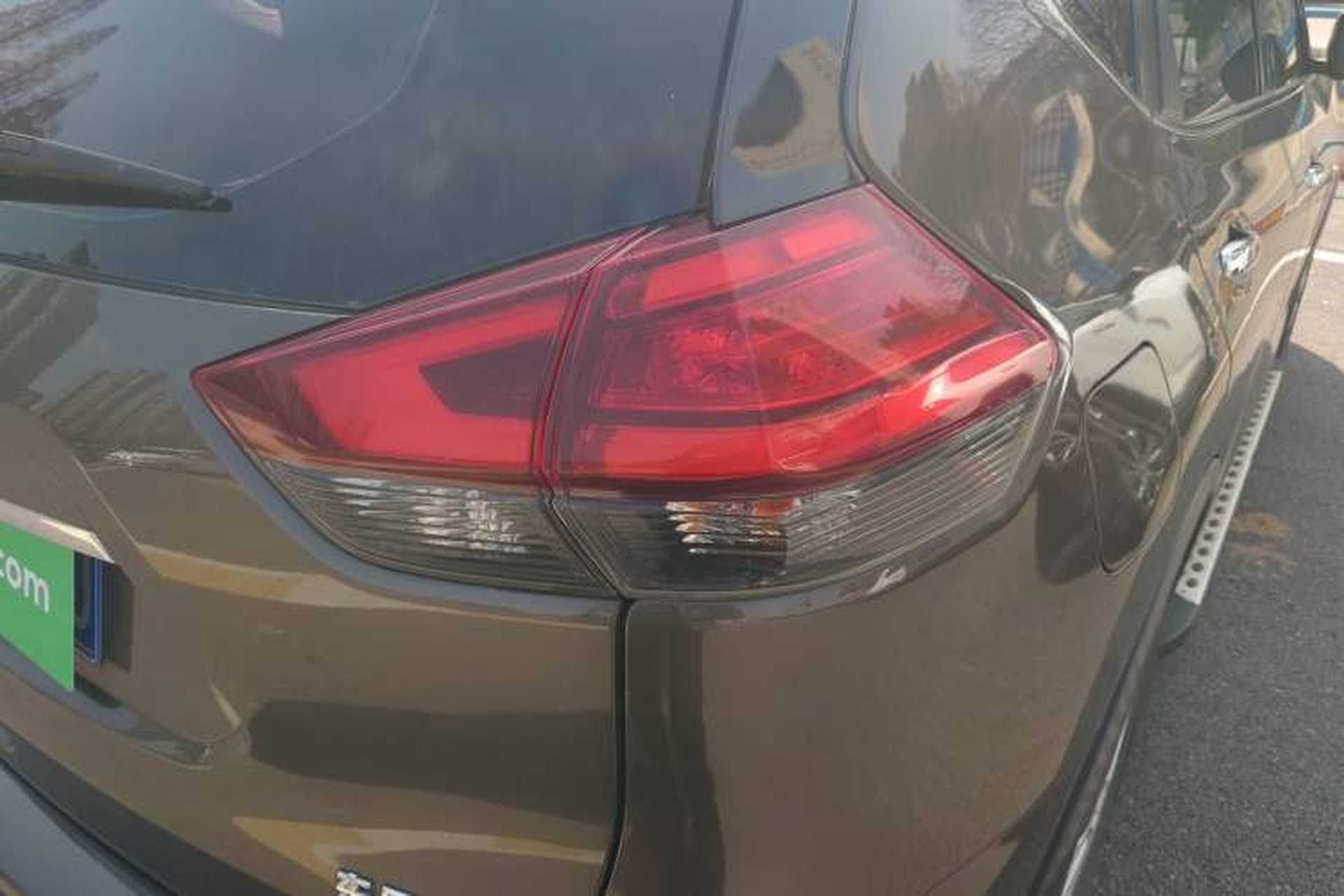 Used Nissan X-Trail 2019 2.0L CVT Smart Connect Comfort Edition 2WD Right Rear Taillight