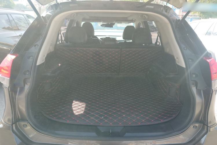 Used Nissan X-Trail 2019 2.0L CVT Smart Connect Comfort Edition 2WD Trunk