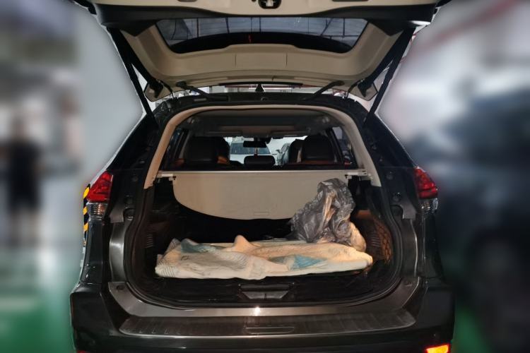 Used Nissan X-Trail 2019 2.5L CVT Smart Connect Luxury Edition 4WD Trunk