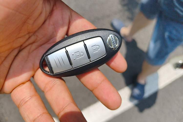 Used Nissan X-Trail 2019 2.0L CVT Smart Connect Comfort Edition 2WD Vehicle Key