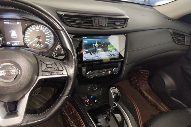 Used Nissan X-Trail 2020 2.0L XL ITS CVT 2WD SmartConnect Comfort Edition Center Console