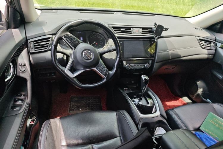 Used Nissan X-Trail 2020 2.0L XL ITS CVT 2WD SmartConnect Comfort Edition Center Console