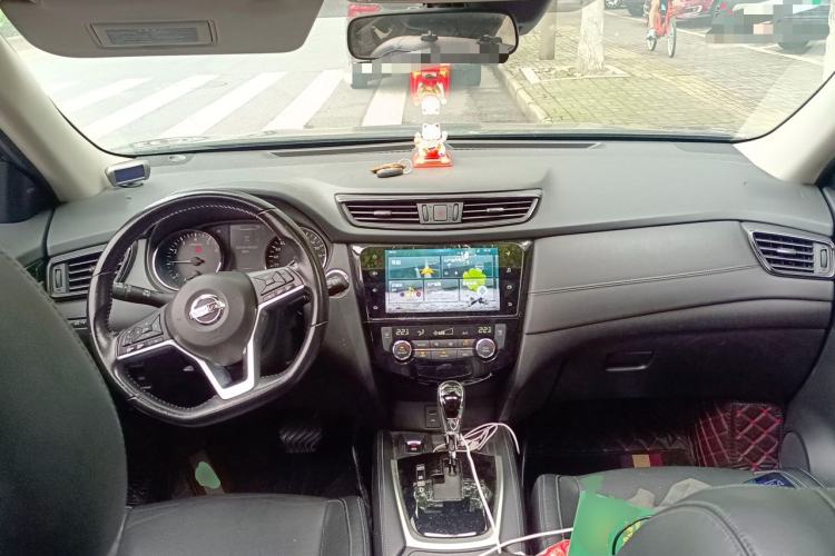 Used Nissan X-Trail 2020 2.0L XL Premium CVT 2WD SmartConnect Luxury Edition Center Console