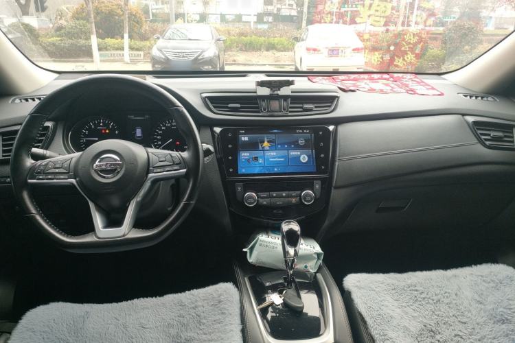 Used Nissan X-Trail 2020 2.0L XL Premium CVT 2WD SmartConnect Luxury Edition Center Console