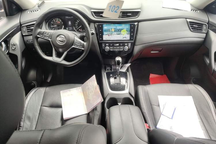 Used Nissan X-Trail 2020 2.0L XL ITS CVT 2WD SmartConnect Comfort Edition Center Console