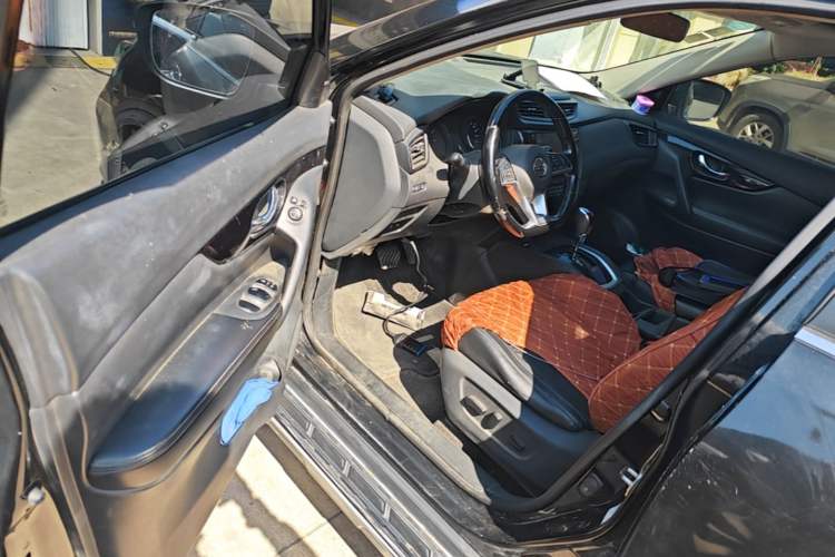Used Nissan X-Trail 2020 2.0L XL Premium CVT 2WD SmartConnect Luxury Edition Driver Seat