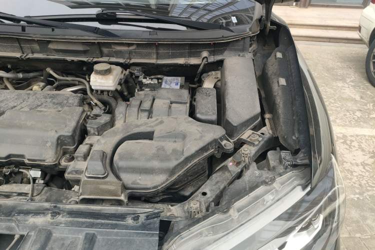 Used Nissan X-Trail 2020 2.0L XL Premium CVT 2WD SmartConnect Luxury Edition Engine Bay Left