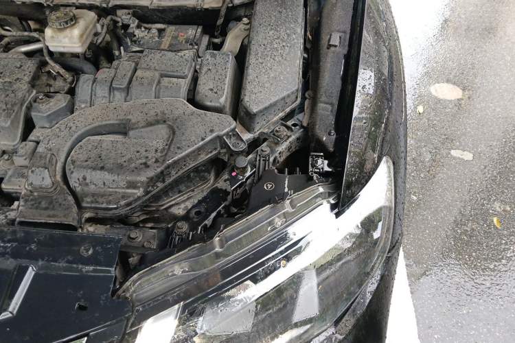 Used Nissan X-Trail 2020 2.0L XL ITS CVT 2WD SmartConnect Comfort Edition Engine Bay Left