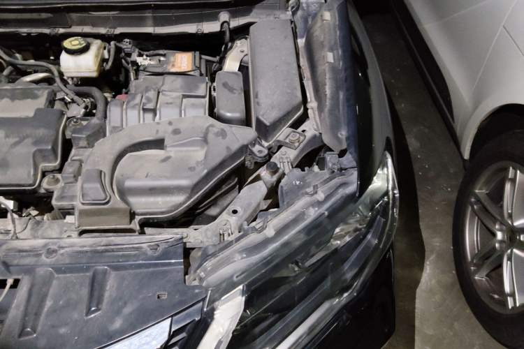 Used Nissan X-Trail 2020 2.0L XL ITS CVT 2WD SmartConnect Comfort Edition Engine Bay Left