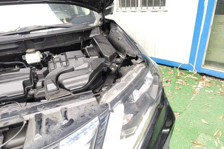 Used Nissan X-Trail 2020 2.0L XL ITS CVT 2WD SmartConnect Comfort Edition Engine Bay Left
