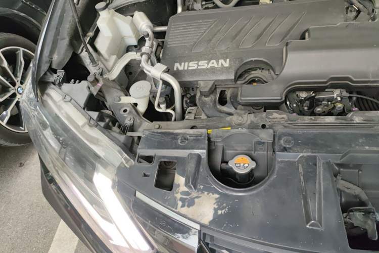 Used Nissan X-Trail 2020 2.0L XL ITS CVT 2WD SmartConnect Comfort Edition Engine Bay Right