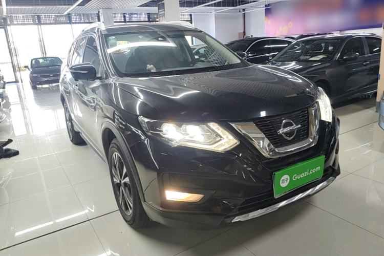 Used Nissan X-Trail 2020 2.5L XL ITS CVT 4WD Deluxe Navigation Edition Front Right 45 Deg