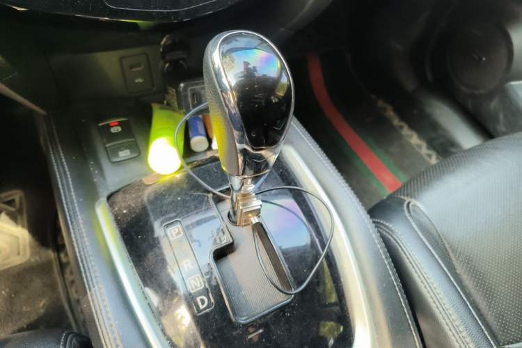 Used Nissan X-Trail 2020 2.5L XL ITS CVT 4WD Deluxe Navigation Edition Gear Lever