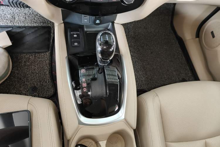 Used Nissan X-Trail 2020 2.5L XL ITS CVT 4WD Deluxe Navigation Edition Gear Lever