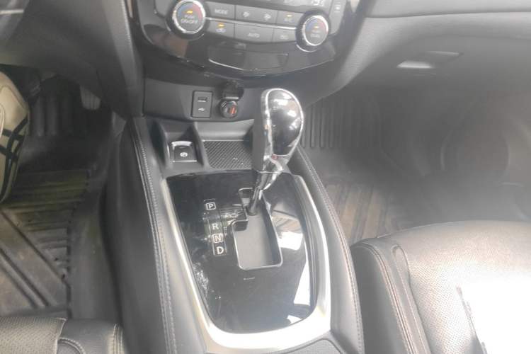 Used Nissan X-Trail 2020 2.0L XL ITS CVT 2WD SmartConnect Comfort Edition Gear Lever