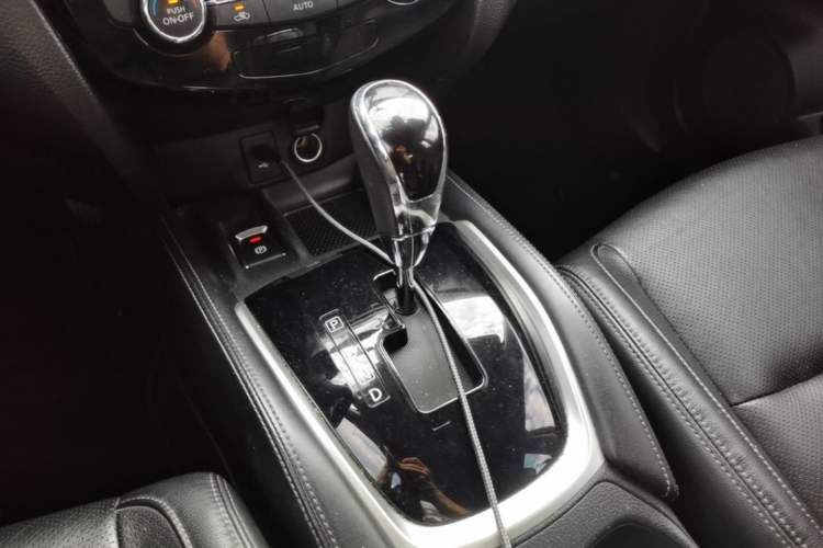 Used Nissan X-Trail 2020 2.0L XL ITS CVT 2WD SmartConnect Comfort Edition Gear Lever