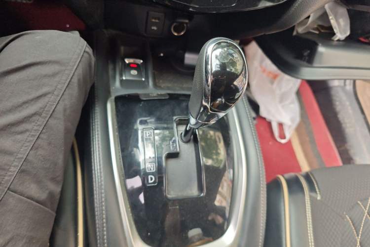 Used Nissan X-Trail 2020 2.0L XL ITS CVT 2WD SmartConnect Comfort Edition Gear Lever