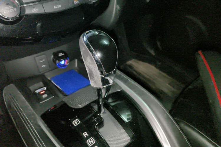 Used Nissan X-Trail 2020 2.0L XL ITS CVT 2WD SmartConnect Comfort Edition Gear Lever