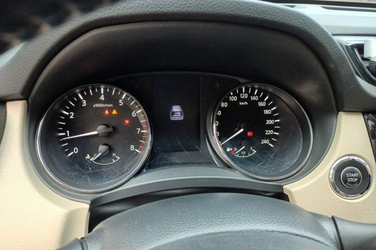 Used Nissan X-Trail 2020 2.0L XL ITS 3-Row CVT 2WD SmartConnect 7-Seater Comfort Edition Instrument Cluster