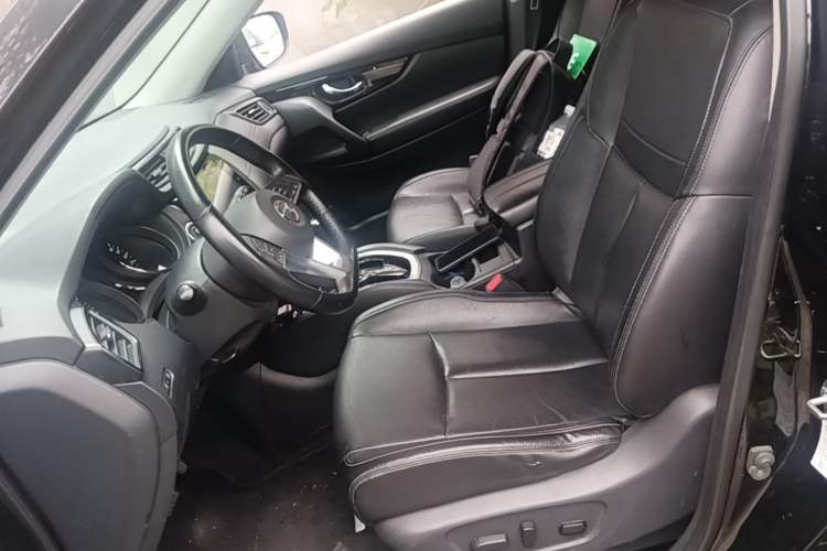 Used Nissan X-Trail 2020 2.0L XL ITS CVT 2WD SmartConnect Comfort Edition Left Front Seat